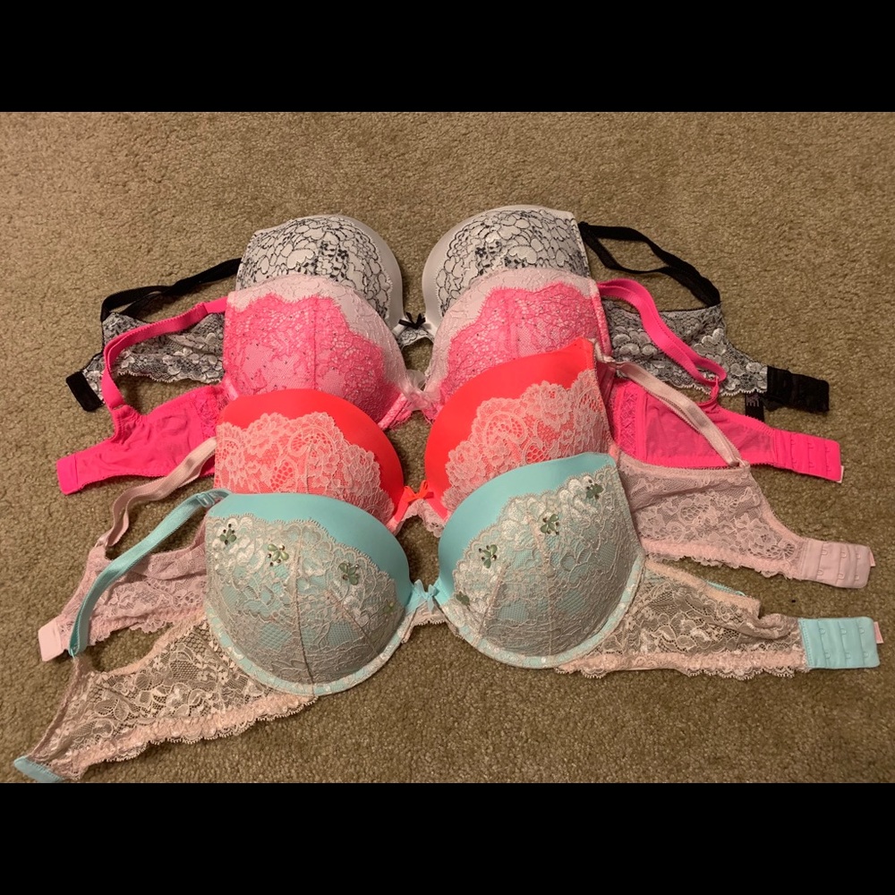 Lot Victoria’s Secret Dream Angels push up bras